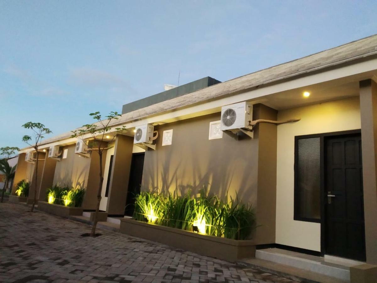 Reddoorz Syariah Plus Near Banyuwangi Airport Exterior photo