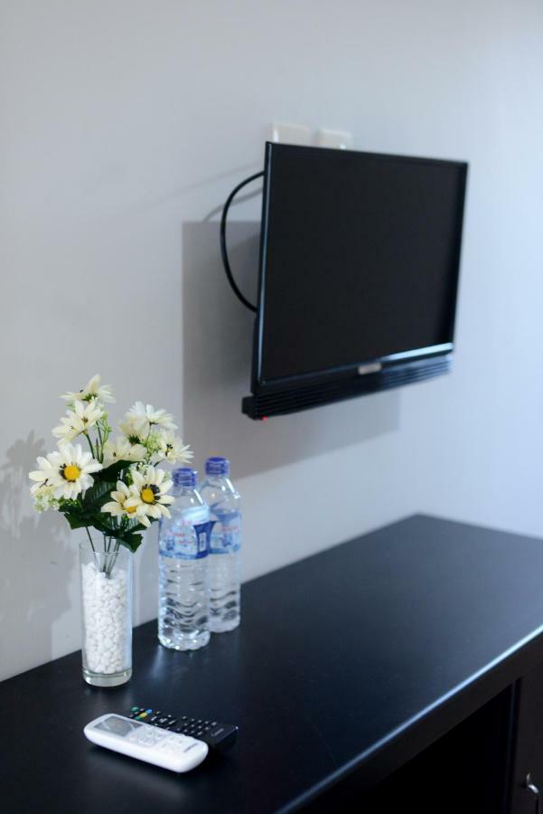 Reddoorz Syariah Plus Near Banyuwangi Airport Exterior photo